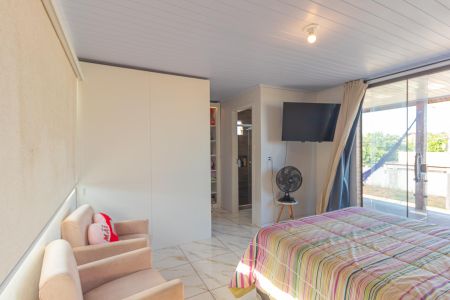 Casa à venda com 151m², 3 quartos e 1 vagaSuíte