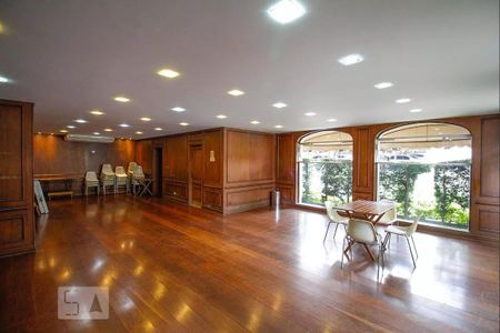 Apartamento à venda com 73m², 3 quartos e 1 vagaÁrea Comum