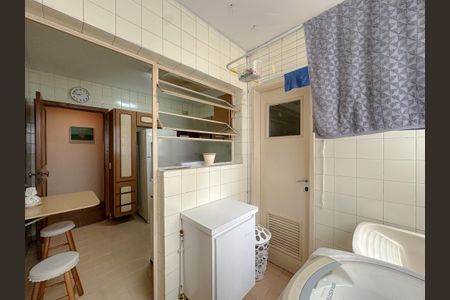 Apartamento à venda com 73m², 3 quartos e 1 vagaÁrea de Serviço