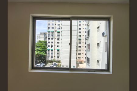 Janela - Sala de apartamento para alugar com 2 quartos, 49m² em Jacarepaguá, Rio de Janeiro