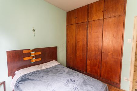 Casa à venda com 224m², 3 quartos e 2 vagas Casa à venda com 224m², 3 quartos e 2 vagasQuarto 3