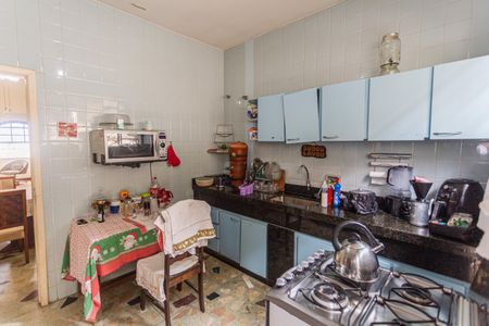 Casa à venda com 224m², 3 quartos e 2 vagas Casa à venda com 224m², 3 quartos e 2 vagasCozinha