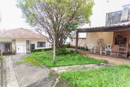 Casa à venda com 224m², 3 quartos e 2 vagas Casa à venda com 224m², 3 quartos e 2 vagasQuintal/Churrasqueira