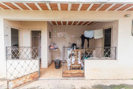 Casa à venda com 224m², 3 quartos e 2 vagas Casa à venda com 224m², 3 quartos e 2 vagasÁrea de Serviço