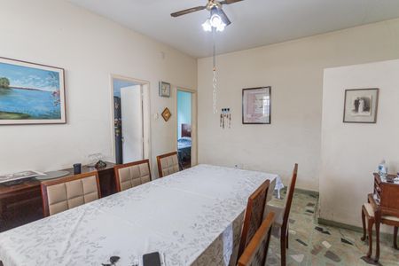 Casa à venda com 224m², 3 quartos e 2 vagas Casa à venda com 224m², 3 quartos e 2 vagasCopa