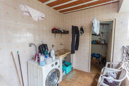 Casa à venda com 224m², 3 quartos e 2 vagas Casa à venda com 224m², 3 quartos e 2 vagasÁrea de Serviço