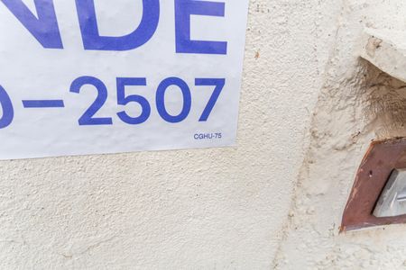 Casa à venda com 224m², 3 quartos e 2 vagas Casa à venda com 224m², 3 quartos e 2 vagasPlaquinha Instalada