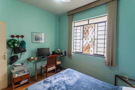 Casa à venda com 224m², 3 quartos e 2 vagas Casa à venda com 224m², 3 quartos e 2 vagasQuarto 3