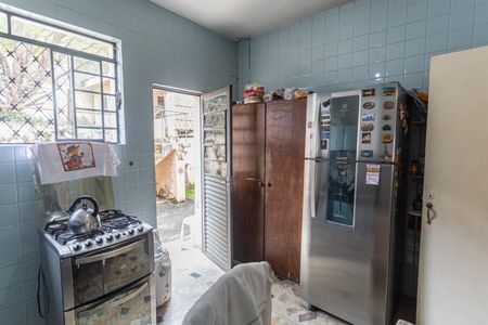 Casa à venda com 224m², 3 quartos e 2 vagas Casa à venda com 224m², 3 quartos e 2 vagasCozinha