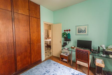 Casa à venda com 224m², 3 quartos e 2 vagas Casa à venda com 224m², 3 quartos e 2 vagasQuarto 3