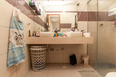 Casa à venda com 162m², 3 quartos e 5 vagasBanheiro da Suíte