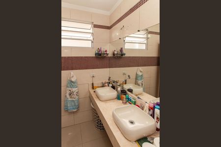 Casa à venda com 162m², 3 quartos e 5 vagasBanheiro da Suíte