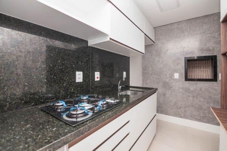 Cozinha  de apartamento para alugar com 2 quartos, 63m² em Jardim Itu, Porto Alegre