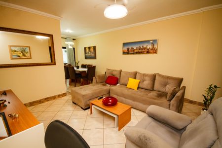 Sala de apartamento para alugar com 2 quartos, 125m² em Guilhermina, Praia Grande