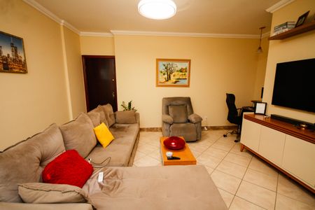 Sala de apartamento para alugar com 2 quartos, 125m² em Guilhermina, Praia Grande