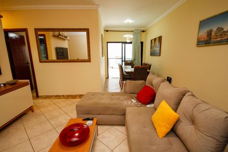 Sala de apartamento para alugar com 2 quartos, 125m² em Guilhermina, Praia Grande