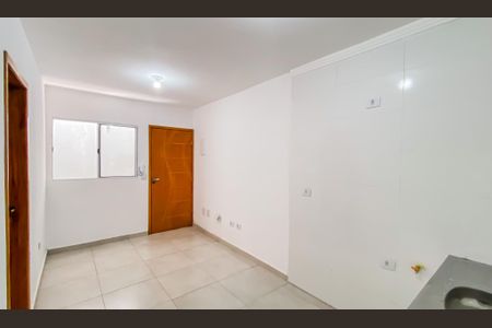 Sala/ Cozinha de apartamento para alugar com 2 quartos, 46m² em Vila Nhocuné, São Paulo