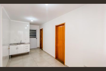 Sala / Cozinha de apartamento para alugar com 2 quartos, 46m² em Vila Nhocuné, São Paulo