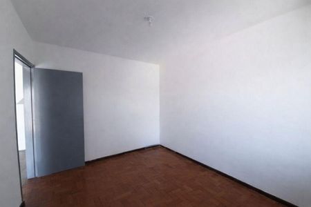 Quarto de casa para alugar com 3 quartos, 120m² em Vila Dalva, São Paulo