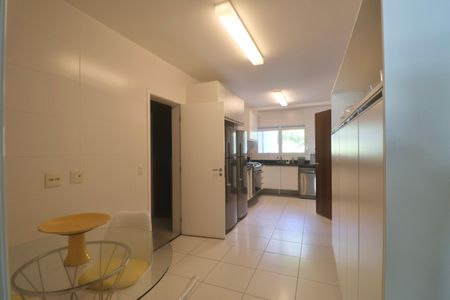 Apartamento para alugar com 220m², 4 quartos e 2 vagasCozinha