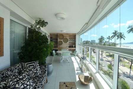 Apartamento para alugar com 220m², 4 quartos e 2 vagasVaranda