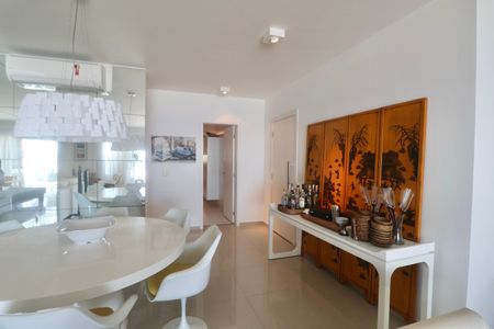 Apartamento para alugar com 220m², 4 quartos e 2 vagasSala