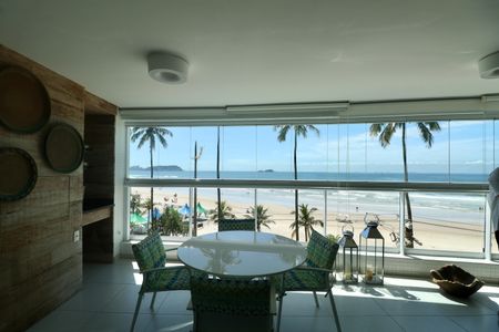 Apartamento para alugar com 220m², 4 quartos e 2 vagasVaranda