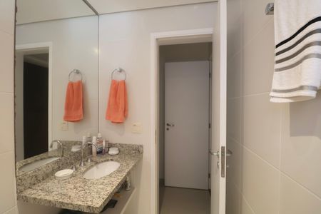 Apartamento para alugar com 220m², 4 quartos e 2 vagasBanheiro Suíte 3