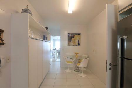Apartamento para alugar com 220m², 4 quartos e 2 vagasCozinha