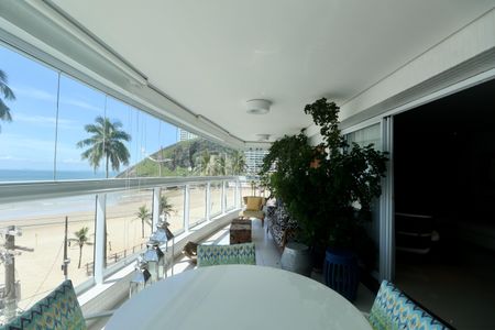 Apartamento para alugar com 220m², 4 quartos e 2 vagasVaranda