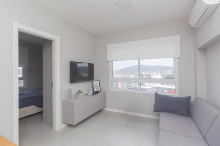 Sala  de apartamento para alugar com 1 quarto, 40m² em Partenon, Porto Alegre