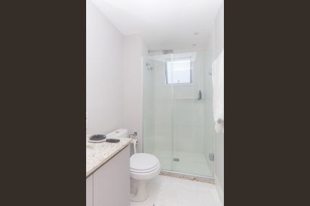 Banheiro de apartamento para alugar com 1 quarto, 40m² em Partenon, Porto Alegre