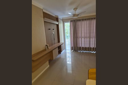 Sala de apartamento para alugar com 3 quartos, 90m² em Recreio dos Bandeirantes, Rio de Janeiro