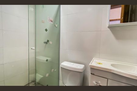 Banheiro de apartamento para alugar com 2 quartos, 44m² em Vila Nhocuné, São Paulo