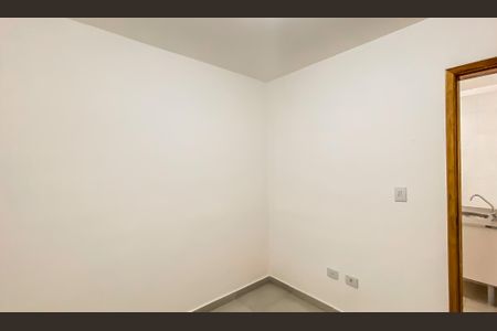 Quarto 1 de apartamento para alugar com 2 quartos, 44m² em Vila Nhocuné, São Paulo