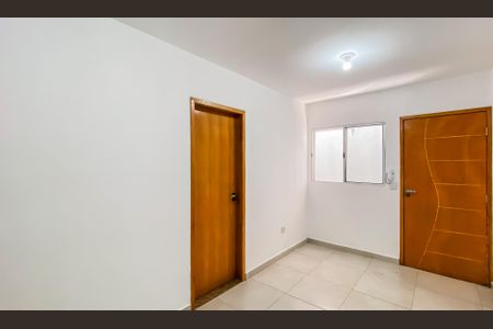 Sala/Cozinha de apartamento para alugar com 2 quartos, 44m² em Vila Nhocuné, São Paulo