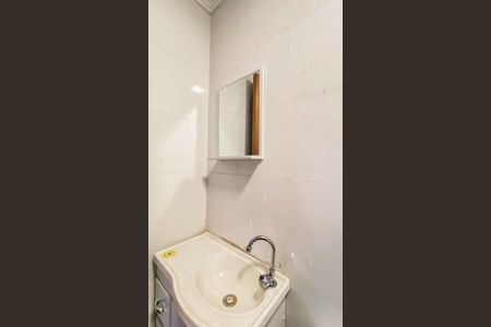 Apartamento para alugar com 44m², 2 quartos e sem vagaBanheiro