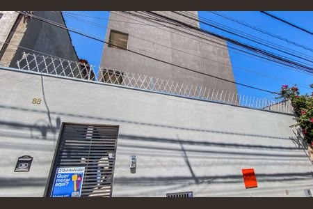 Apartamento para alugar com 55m², 2 quartos e sem vagaFachada + Placa