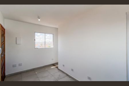 Sala/Cozinha de apartamento para alugar com 2 quartos, 55m² em Vila Nhocuné, São Paulo