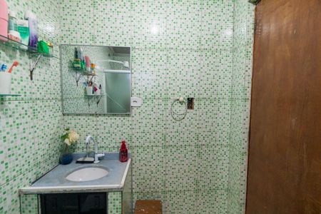 Casa à venda com 120m², 4 quartos e 2 vagasCasa 1 - Banheiro