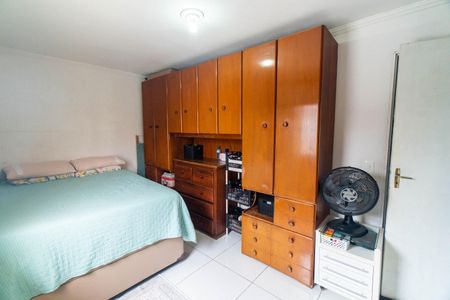 Casa à venda com 120m², 4 quartos e 2 vagasCasa 1 - Quarto 1