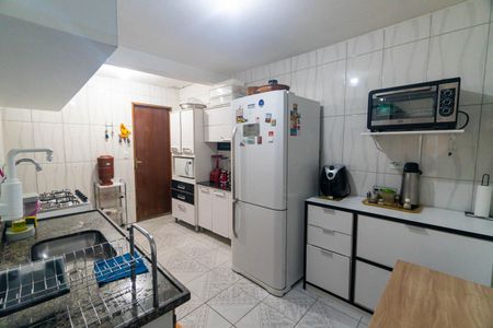 Casa à venda com 120m², 4 quartos e 2 vagasCasa 1 - Cozinha