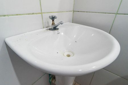 Casa à venda com 120m², 4 quartos e 2 vagasCasa 2 - Banheiro da Suite