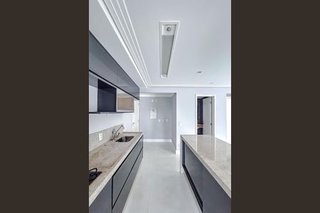 Apartamento para alugar com 90m², 2 quartos e 2 vagasCozinha