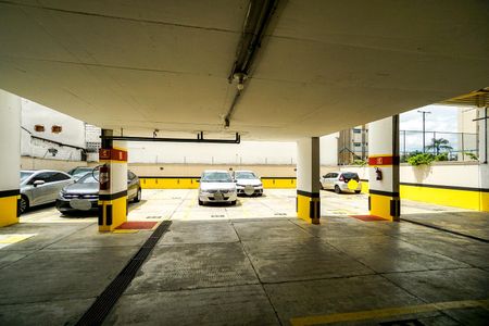 Apartamento à venda com 48m², 2 quartos e 1 vaga Apartamento à venda com 48m², 2 quartos e 1 vagaGaragem