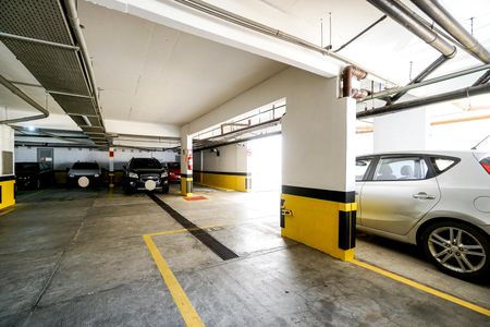 Apartamento à venda com 48m², 2 quartos e 1 vaga Apartamento à venda com 48m², 2 quartos e 1 vagaGaragem