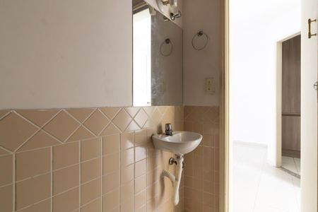 Casa de condomínio à venda com 100m², 3 quartos e 1 vagaLavabo