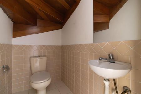 Casa de condomínio à venda com 100m², 3 quartos e 1 vagaLavabo