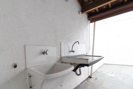 Casa de condomínio à venda com 100m², 3 quartos e 1 vagaÁrea de Serviço