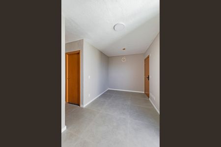 Sala de apartamento à venda com 2 quartos, 40m² em Restinga, Porto Alegre